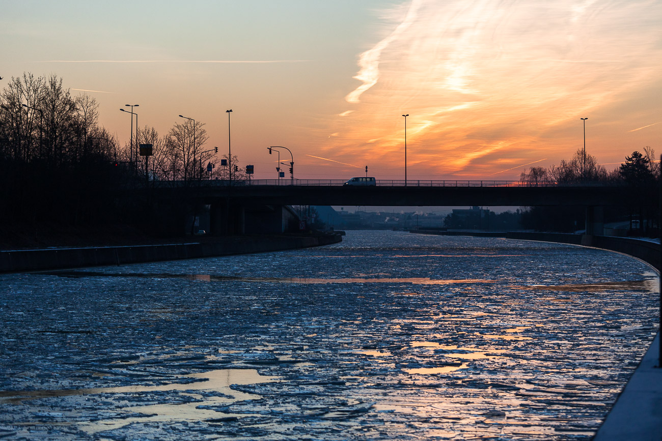 Main-Donau-Kanal zugefroren