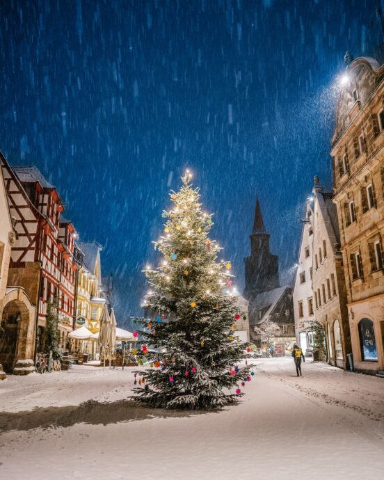 Weihnachtsbaum in Fürth, Schnee, Weihnachten